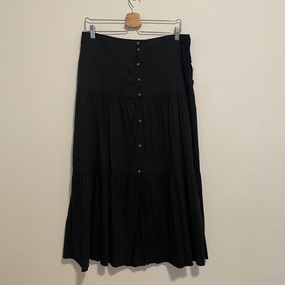 NWT Tiered Midi Skirt